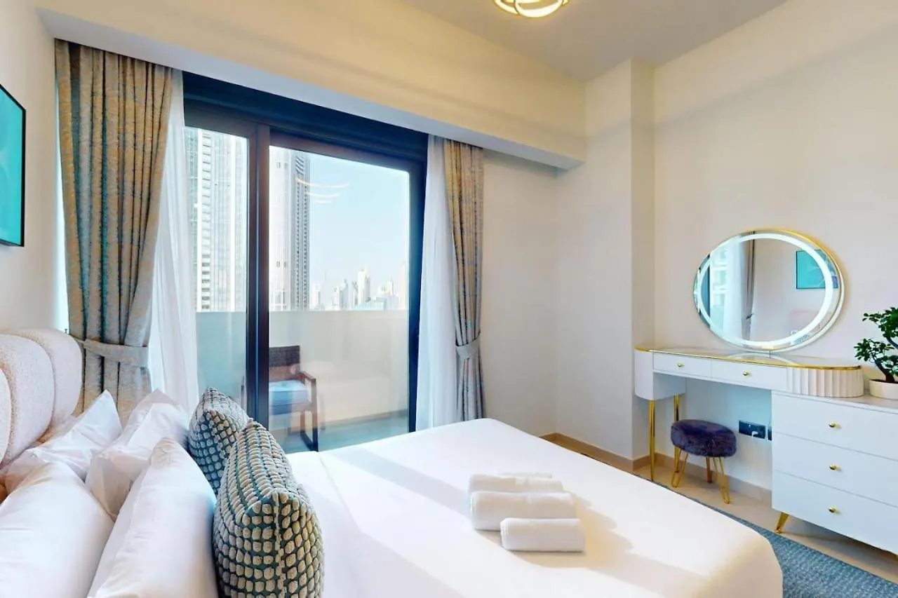 Act One Act Two - Classy Three Bedroom Dubai Apartment